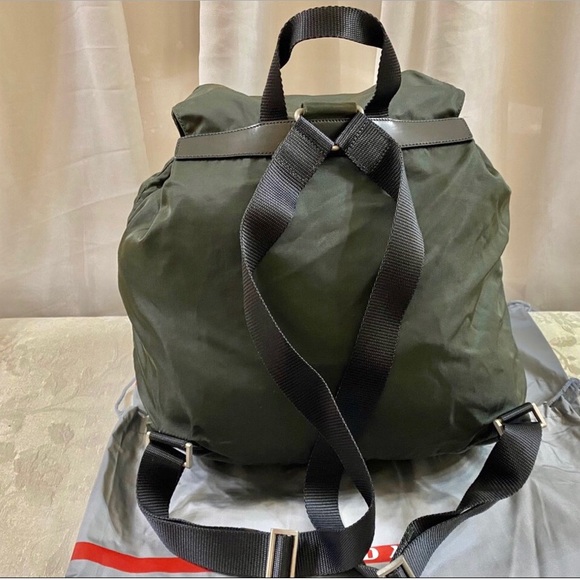 ❌Sold❌Prada Milano Iconic Backpack 🎒Like New🥰 - Picture 2 of 11